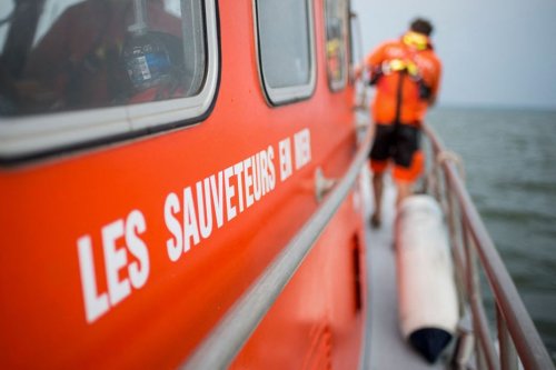 Un chalutier fait naufrage au large du Cap Fréhel, les trois marins à bord sains et saufs