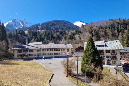 "C'était un huis clos bien gardé" : des agressions sexuelles et physiques dans un établissement catholique de Haute-Savoie dénoncées