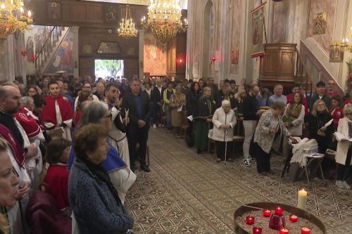 Célébrations de Pâques à Cargèse : émotion et tristesse à la suite du décès du pape François
