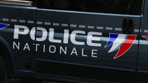 Onze personnes, dont huit policiers, blessées dans un accident de la route après un refus d'obtempérer à Paris
