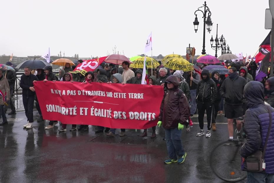 "On voit une régression des plateformes pour ne plus modérer." Plusieurs centaines de manifestants à Bordeaux pour rappeler que la lutte contre le racisme doit continuer