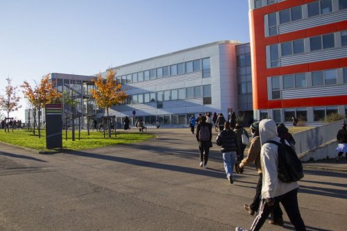Université Lyon 2: 50 universitaires appellent au départ de la présidente, un sénateur lui apporte son soutien