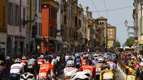 DIRECT. Giro 2022 : un nouveau tracé propice pour une échappée entre San Remo et Cuneo ? Suivez la 13e étape
