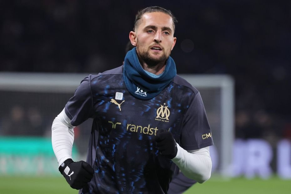 "Vous ne l'emporterez pas au paradis" : Adrien Rabiot répond aux insultes des supporters du PSG, on vous résume l'affaire en six actes