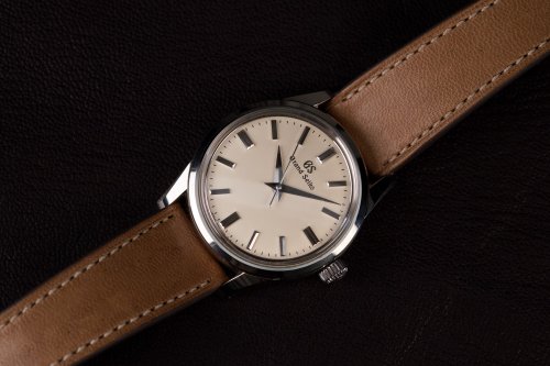 Strap Check: My Grand Seiko SBGW231 On A Waxy Horse Leather Strap |  Flipboard