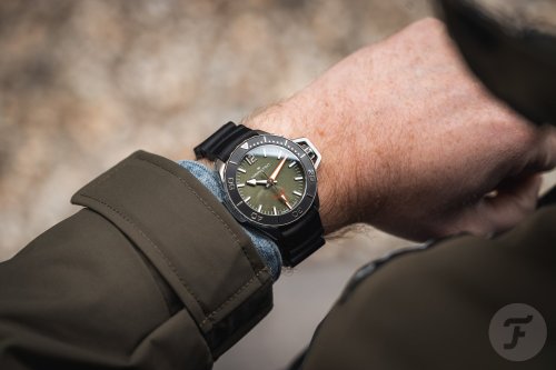 The 41mm Hamilton Khaki Navy Frogman Auto Is A Surprisingly Sweet Watch