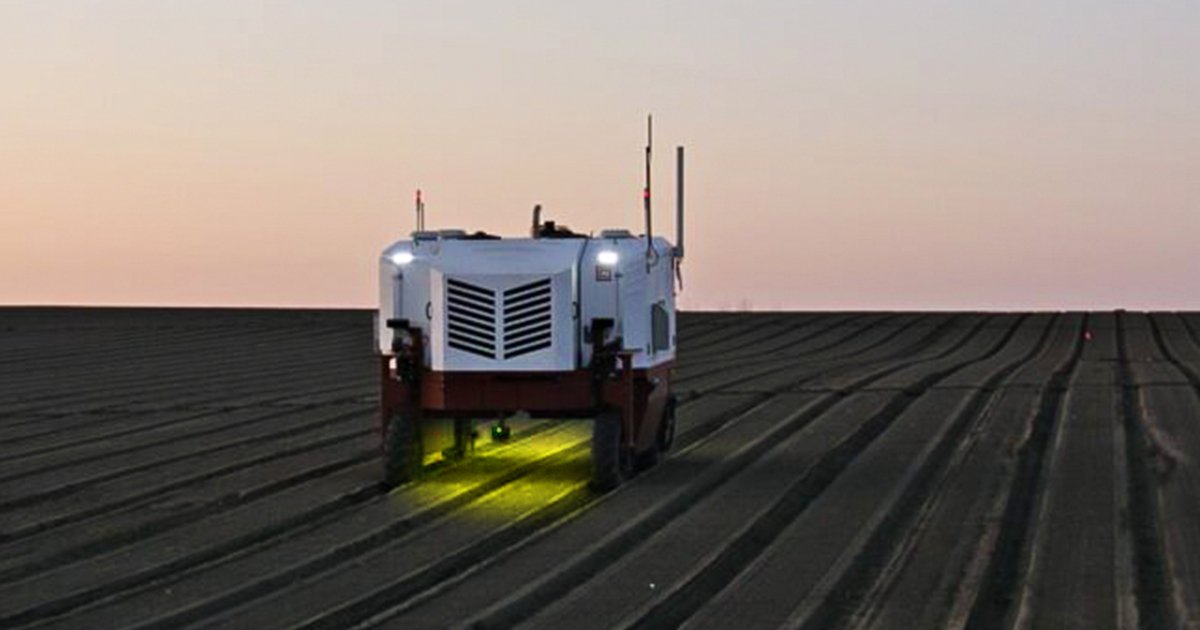 Farming robot kills 200,000 weeds per hour with lasers