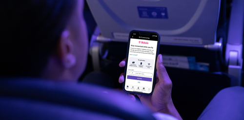 does t mobile get free wifi on united airlines