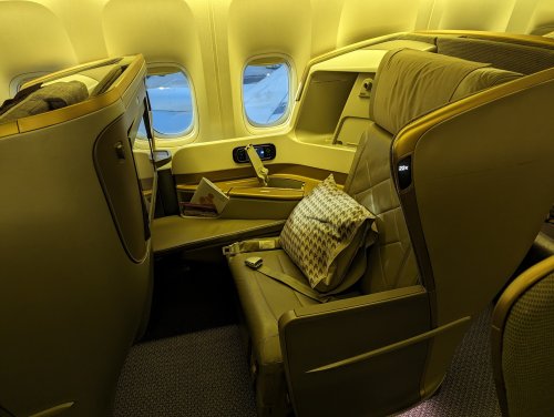 Singapore Airlines: Business class between NYC and Europe for 56K each way