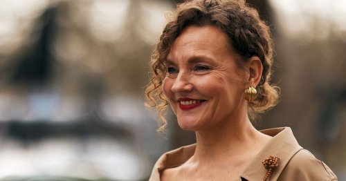 Diesen Luxus-Cardigan shoppen wir jetzt bei Tchibo – und tragen ihn für immer