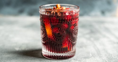 Der beste Winterdrink für kalte Tage: Rezept für Hot Gin Tonic | freundin.de