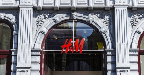 Dieses Bullerbü-Kleid von H&M ist der schönste Sommer-Trend 2023