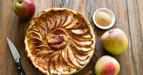 Nur 3 Zutaten: Blitzrezept für Apfelkuchen mit Haferflocken