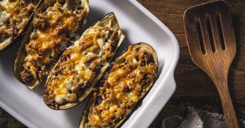 Köstlicher Bauchfettkiller: Rezept für gefüllte Auberginen mit Hackfleisch und Butter