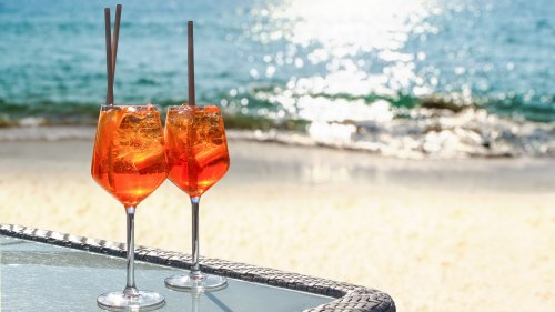 Erfrischender als Aperol Spritz! Diesen Trenddrink trinken wir im Sommer 2025