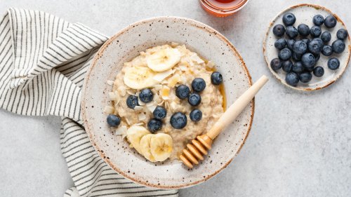 Frühstücken Sie sich schlank: 4 Tricks, wie Haferflocken zur Diät-Wunderzutat werden
