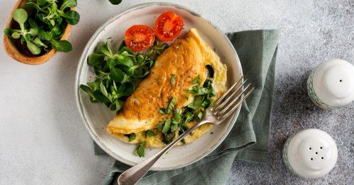 Frühstücks-Rezept: Gesunder Omelett-Salat | freundin.de