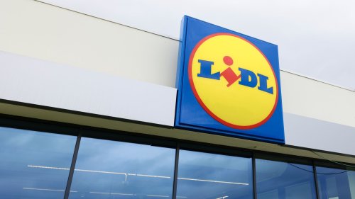 Bequem, aber elegant: Dieser 12-Euro Schuh von Lidl streckt das Bein!