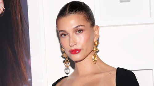 Statt teure Luxusmarke: Hailey Bieber bevorzugt diese 13-Euro-Creme von Amazon für schöne Haut