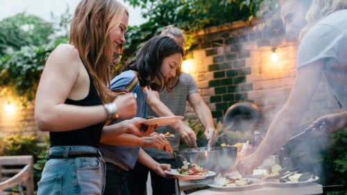 Eine Beilage, die ALLE lieben? Das ist der weltbeste Salat für jede Grillparty