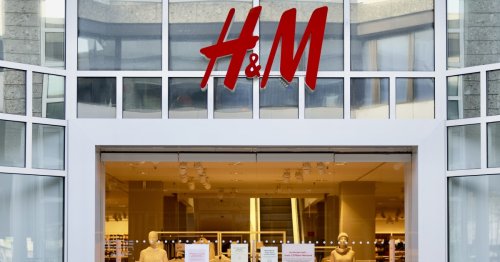 Frühling 2023: Diese 3 günstigen H&M-Basics sind jetzt Modetrend