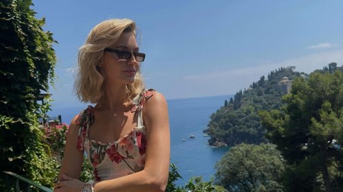 Diese H&M-Bluse entführt Mode-Fans direkt an die Amalfi-Küste