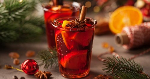 Spritziger Aperitif für die Adventszeit: Rezept für Glühspritz | freundin.de