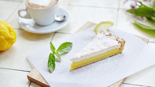 Rezept ohne Backen: Frühlingskuchen mit Zitronenpudding und Frischkäse