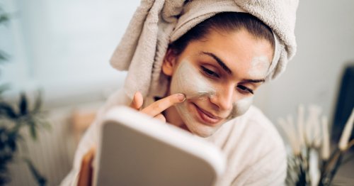Hyaluronsäure und CBD: Diese Powerkombination lässt Ihre Haut strahlen | freundin.de
