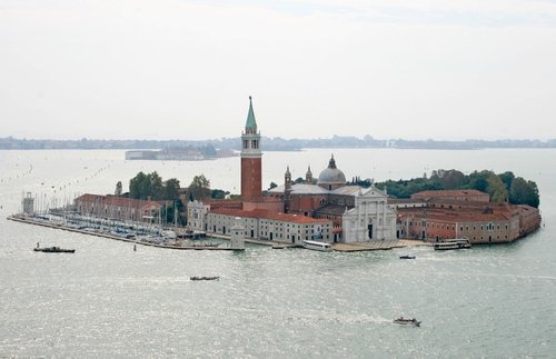 Where to Escape Crowds in Overtouristed Venice, Italy | Frommer's