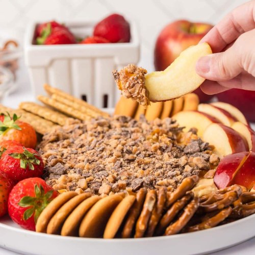 Cream Cheese Caramel Toffee Dip