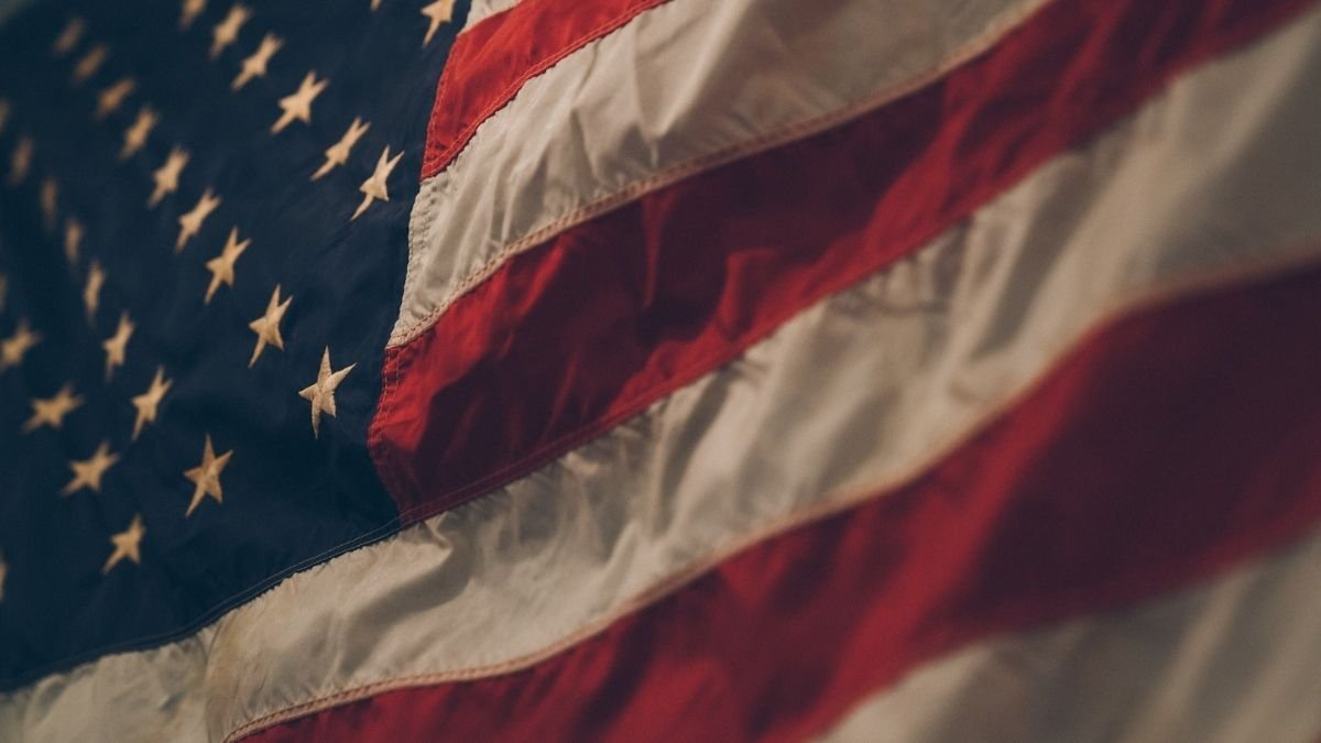 White Picket Fences: 5 Best Novels About The American Dream