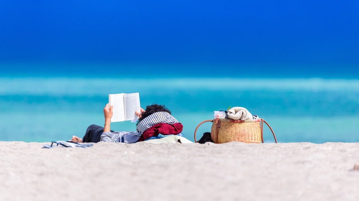 What Makes A Good Beach Read & The Story Behind It You Need To Know About