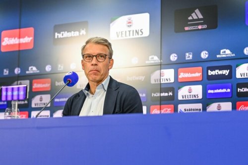 Schalkes Vorstand Knäbel übt scharfe Kritik