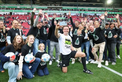 Rekordschiedsrichter Brych plant Zukunft im Fußball