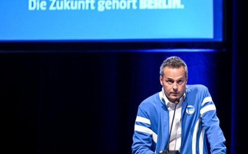 Trainer Schwarz lobt Hertha-Präsident: «Herausragend»