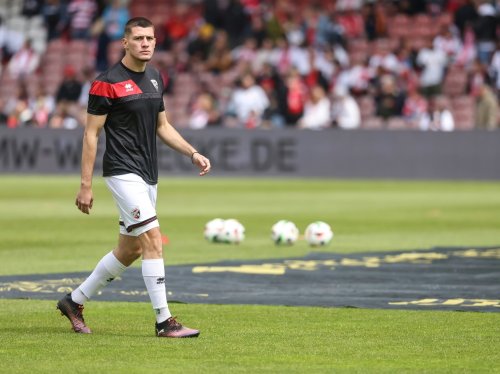 Kiel verpflichtet Verteidiger Cvjetinovic