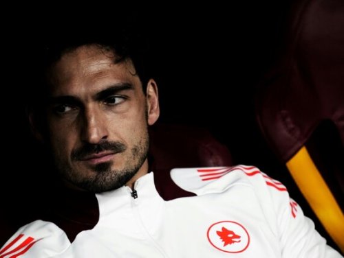Bank und Buhrufe: Hummels sieht Rom-Sieg als Zuschauer