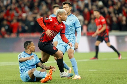 Nach Horror-Foul: Barça in großer Sorge um Vitor Roque