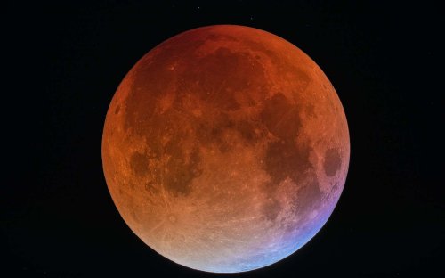 Près de la moitié du monde assiste à la plus longue éclipse partielle de Lune depuis 600 ans
