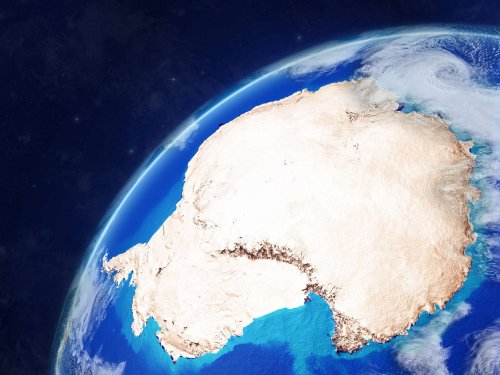 Voici à quoi ressemblerait l’Antarctique sans glace : cette carte révèle un paysage insoupçonné