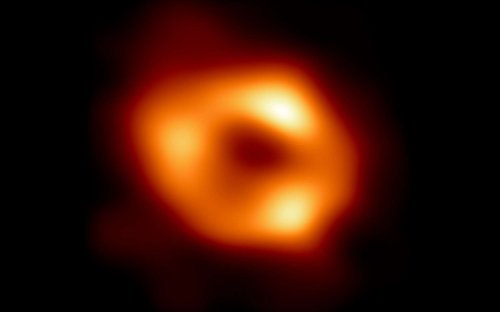 L'image révélant le trou noir supermassif de la Voie lactée commentée par Françoise Combes