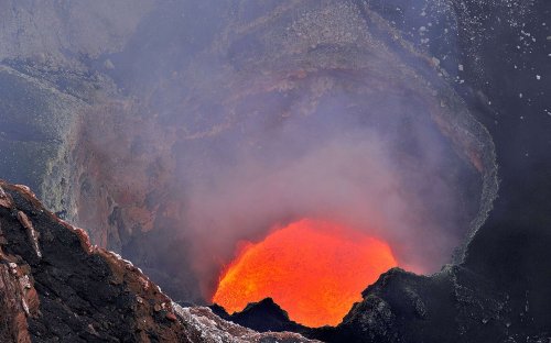 Le célèbre volcan Ambrym, au Vanuatu, s'est réveillé