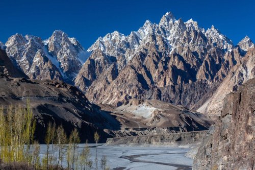 L'Himalaya souffre d'un déficit exceptionnel de neige : les conséquences seront dramatiques