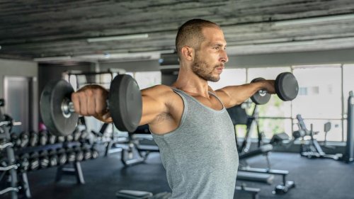 I did 30 lateral raises every day for 2 weeks — here's the results