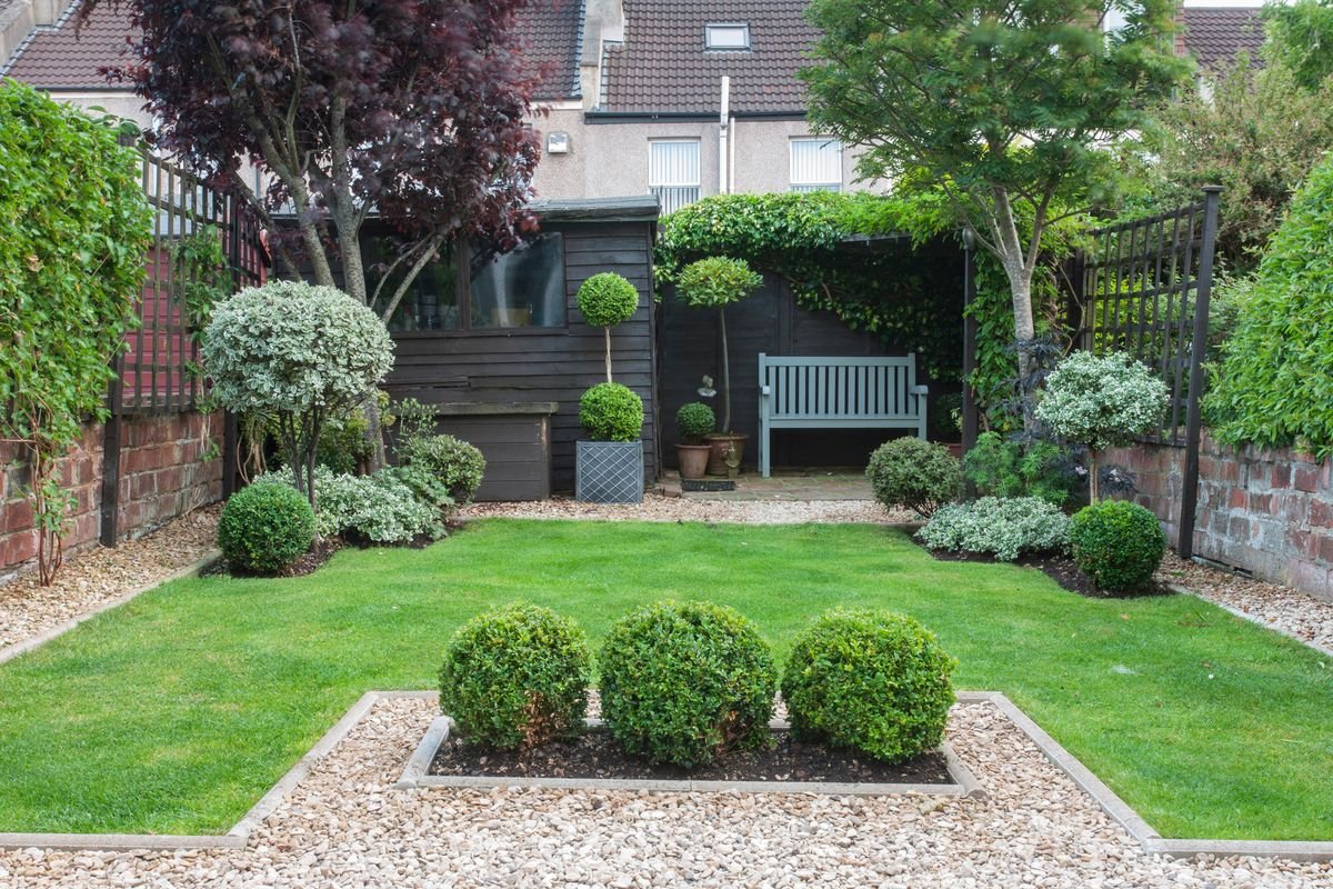 Want your lawn to look great in spring? Here’s what you need to do now