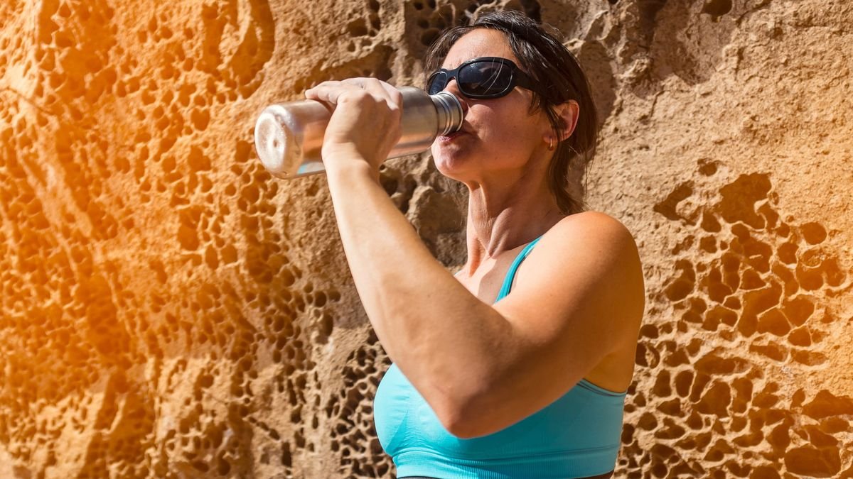 9 easy ways to cool down after exercise during a heatwave