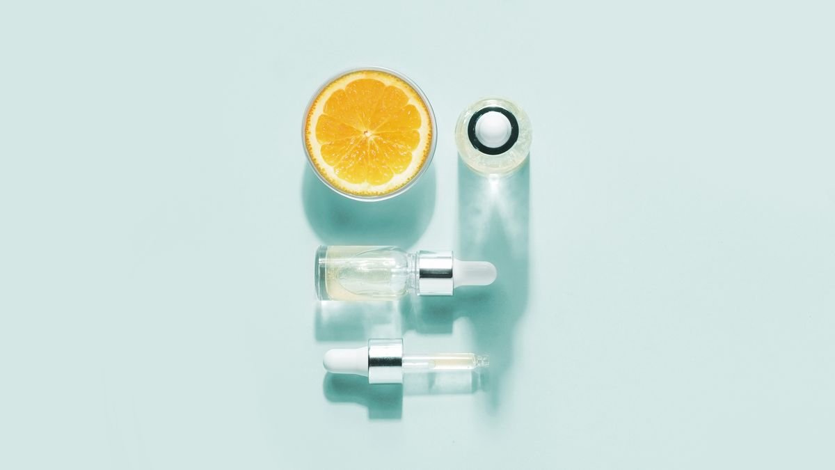 Vitamin C serum benefits: all the reasons why it works wonder for your skin