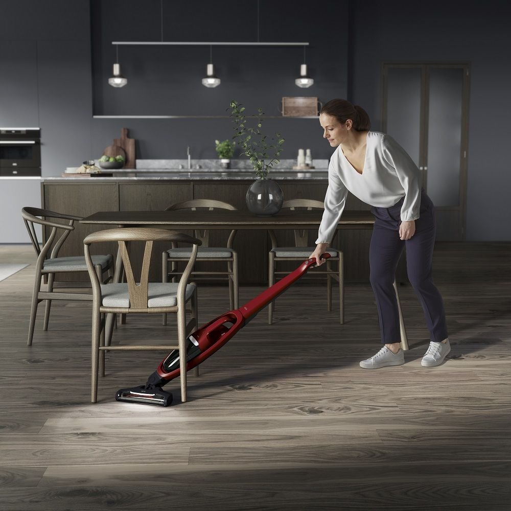 AEG QX6 Animal cordless vacuum cleaner review – an upright and handheld vacuum