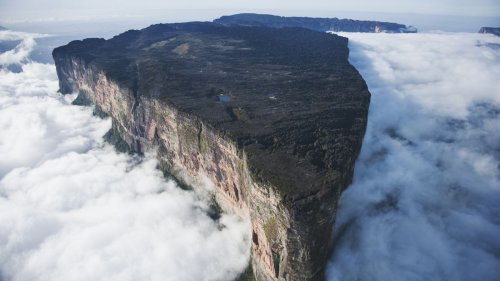 Mount Roraima: The 'lost world' isolated for millions of years that Indigenous people call the 'house of the gods'